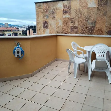 Apartman Chevere Turquesa Con Garaje