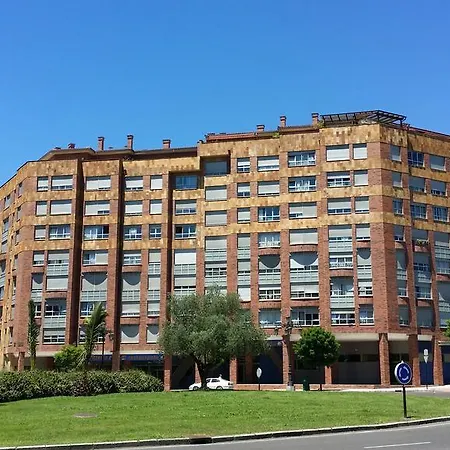 Chevere Turquesa Con Garaje Apartman Oviedo